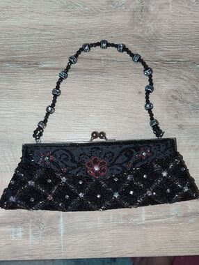 Vintage Black Beaded Evening Clutch with Floral Detail
